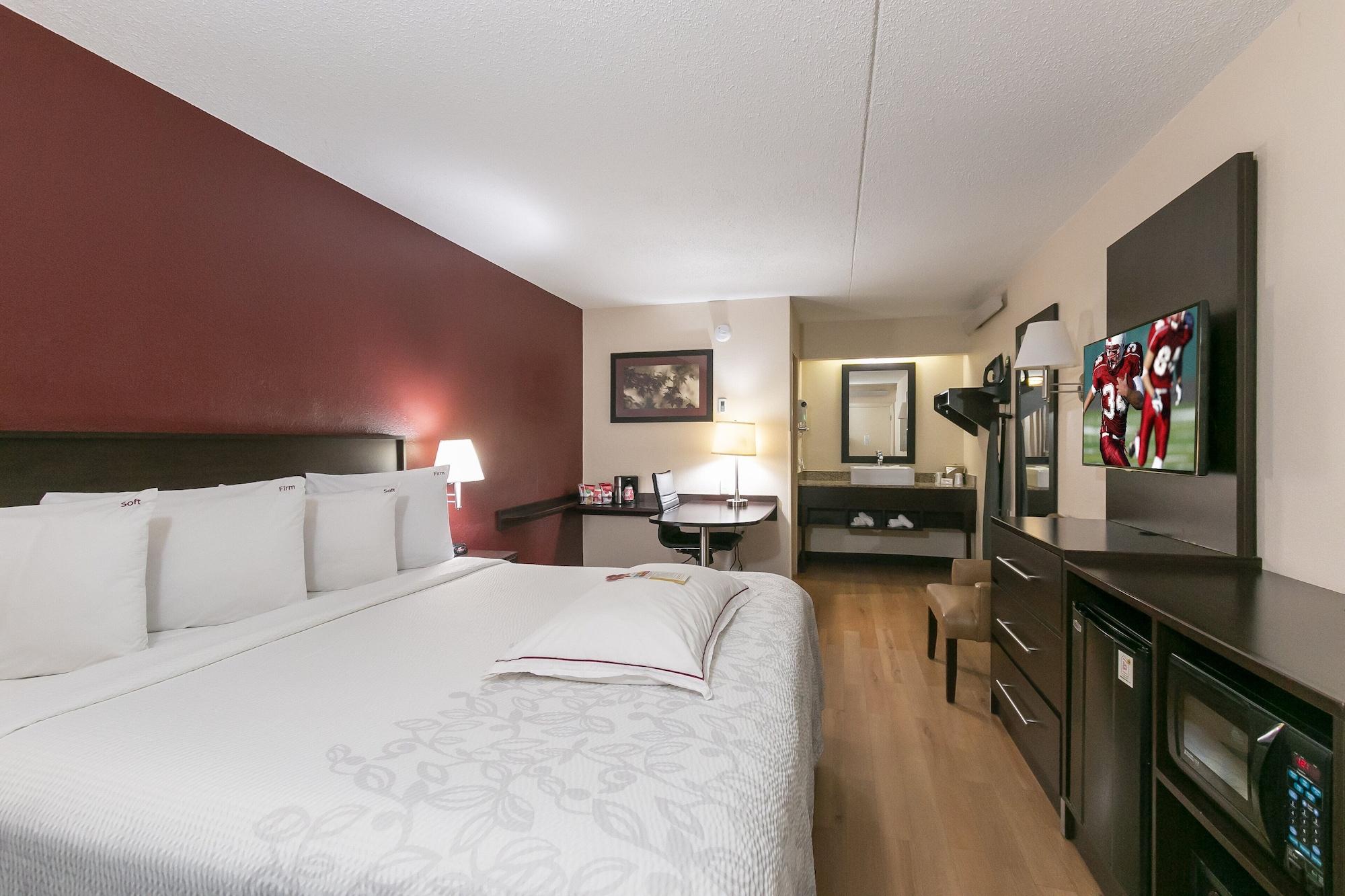 Red Roof Inn Plus+ West ספרינגפילד מראה חיצוני תמונה